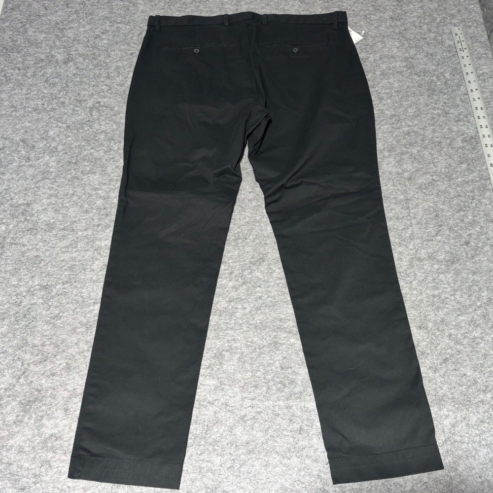 GAP Pants Men's Size 34x32 Black Athletic Fit Black Straight Leg‎ Chino NWT - Picture 2 of 6